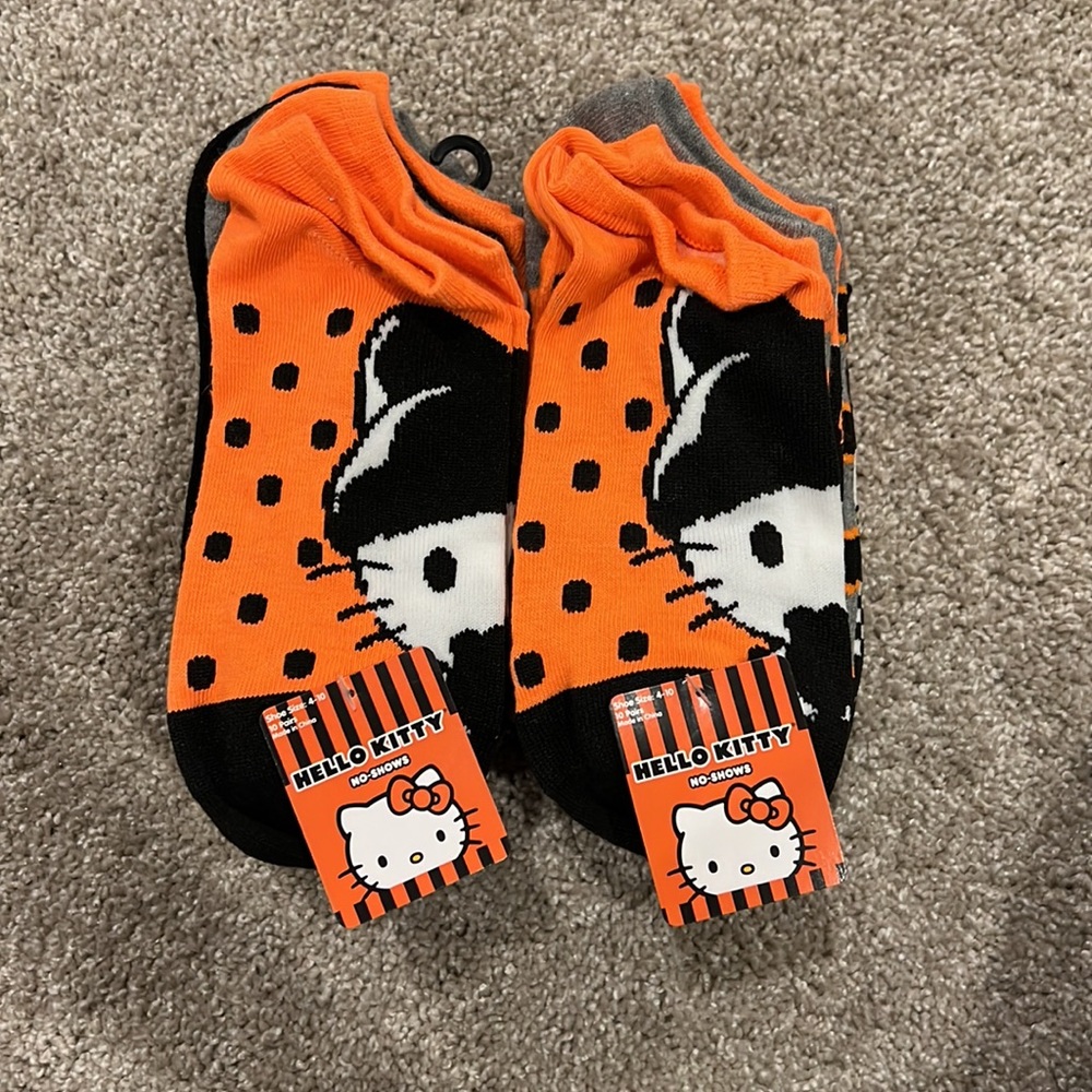 Hello Kitty Halloween socks